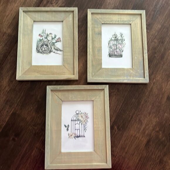 (3) Picture Frames Tan Gray Standing Farmhouse Distressed w/ Floral Transfers - Picture 1 of 10